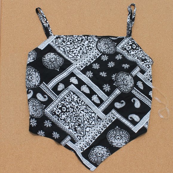 South Moon Under Tops - Boutique crop top NEW!